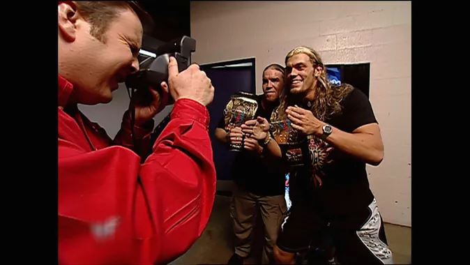 WWF_SmackDown_2000_05_11_SHD