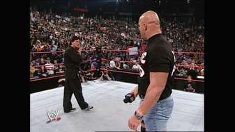WWE_Monday_Night_Raw_2003_04_28_SHD