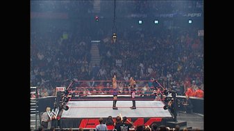 WWE_Monday_Night_Raw_2003_09_29_SHD