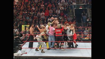 WWE_Monday_Night_Raw_2007_12_10_SHD