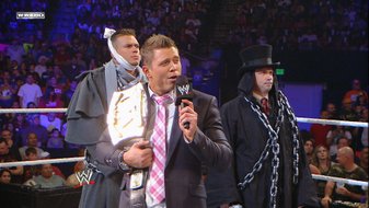 WWE_Monday_Night_Raw_2010_12_20_SHD