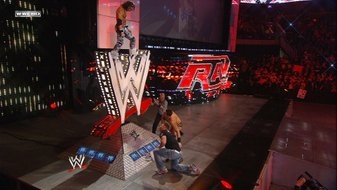 WWE_Monday_Night_Raw_2011_01_03_SHD