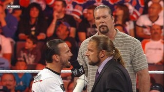 WWE_Monday_Night_Raw_2011_08_22_SHD