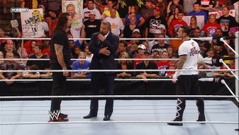 WWE_Monday_Night_Raw_2011_09_05_SHD