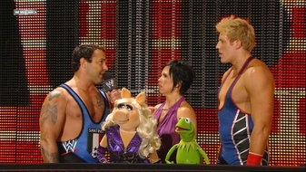 WWE_Monday_Night_Raw_2011_10_31_SHD