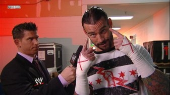 WWE_Monday_Night_Raw_2011_11_28_SHD
