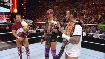 WWE_Monday_Night_Raw_2011_12_19_SHD
