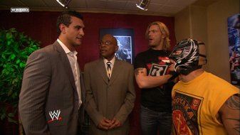 WWE_SmackDown_2010_12_17_SHD